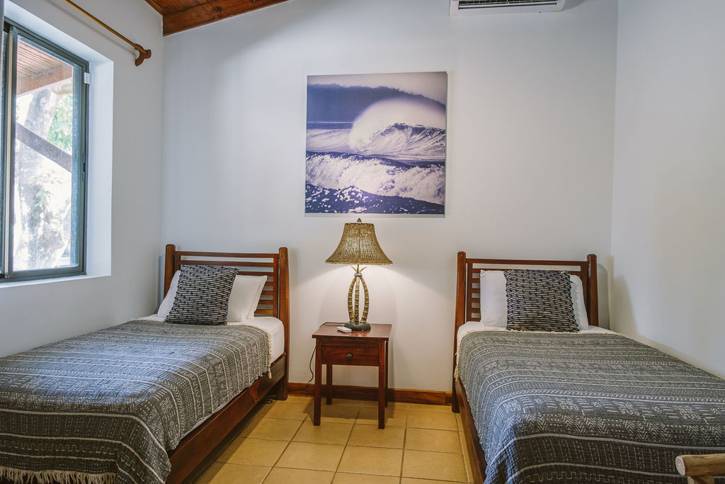 beach-heaven-nosara-vacation-house-rental-twin-room