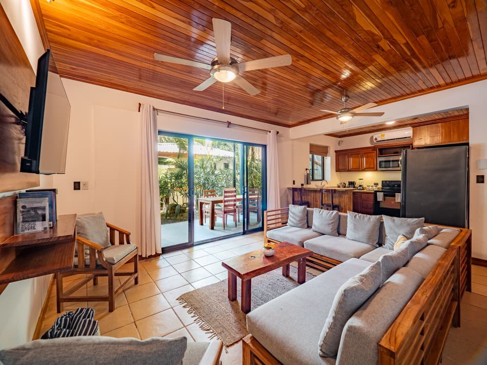 beach-heaven-nosara-vacation-house-rental-salon